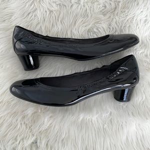 Stuart weitzman pumps